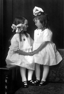 Rosamonds 1917 June & Bonnie